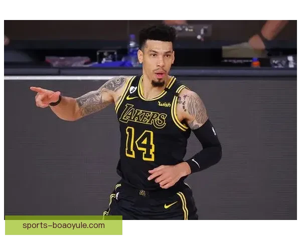 丹尼格林投篮屡次打铁自嘲称这就是我选择退役的原因_depbiqpl